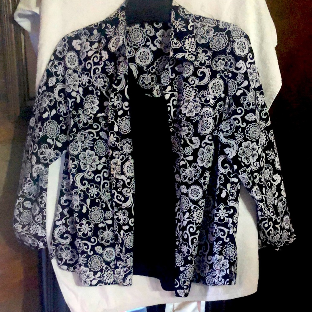 Notations blackand white shirt